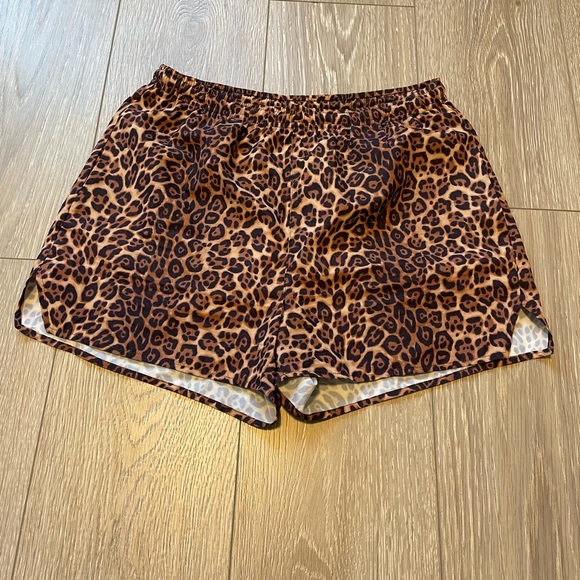 TNA Mavericks Short - Picture 1 of 5